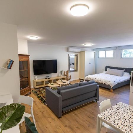 Sheba-Shik Apartment, Tel Hashomer שיבא-שיק, תל השומר,דירת סטודיו מקסימה! Рамат-Ган Экстерьер фото
