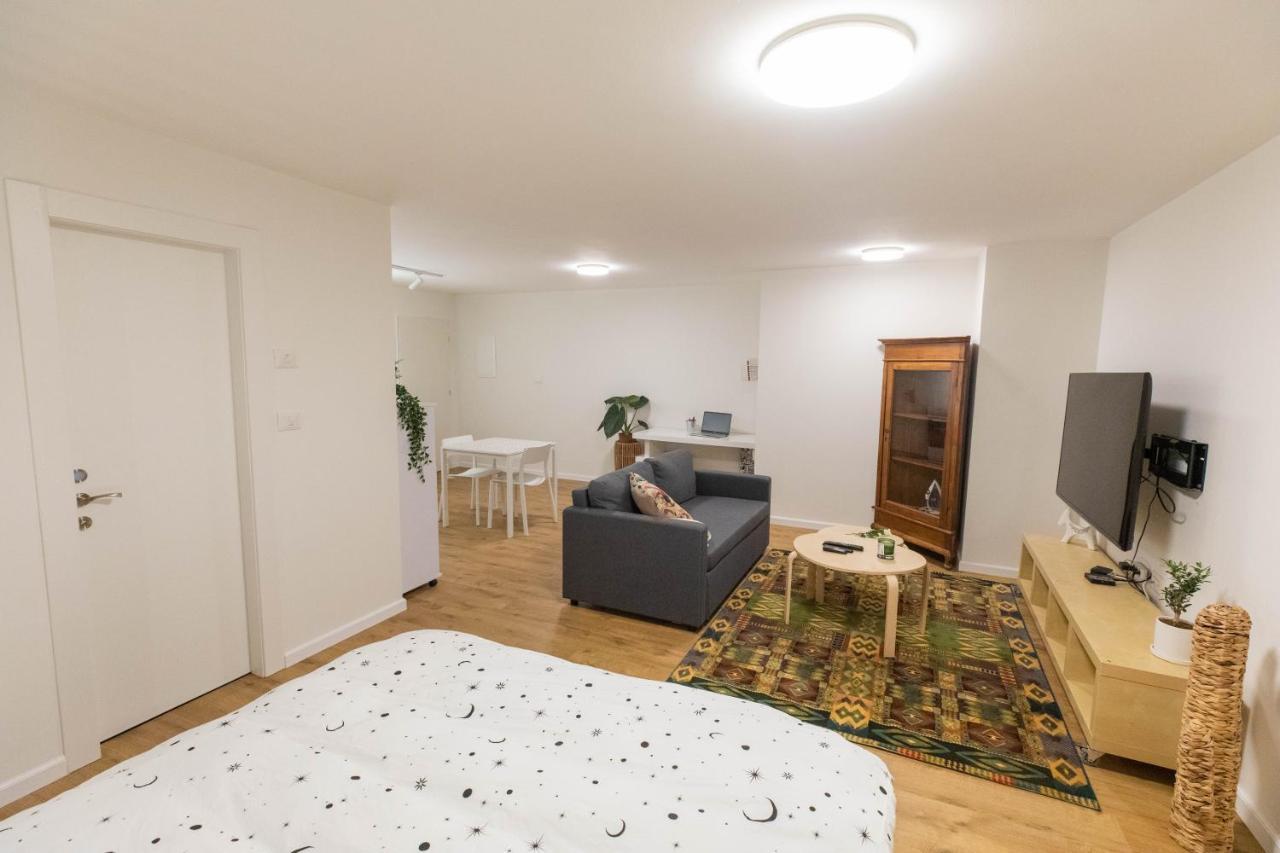 Sheba-Shik Apartment, Tel Hashomer שיבא-שיק, תל השומר,דירת סטודיו מקסימה! Рамат-Ган Экстерьер фото
